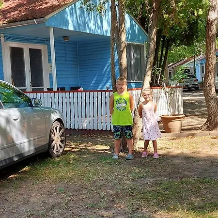 Tulipan Bungalow Camping Ferienpark Gyenesdiás