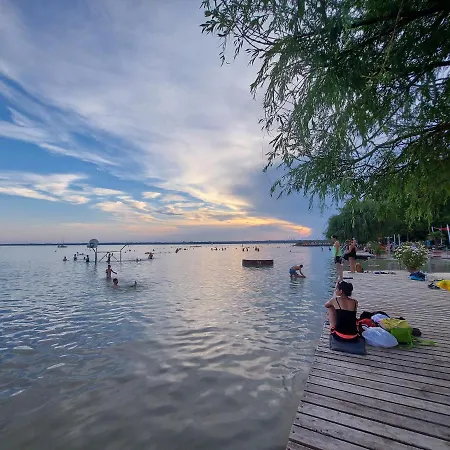 Vakantiepark Tulipan Bungalow Camping