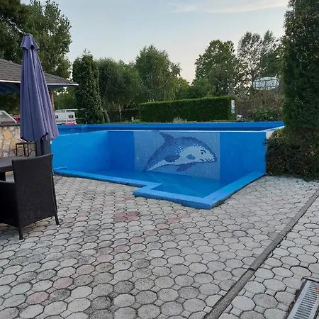 Tulipan Bungalow Camping 3* Денешдиаш