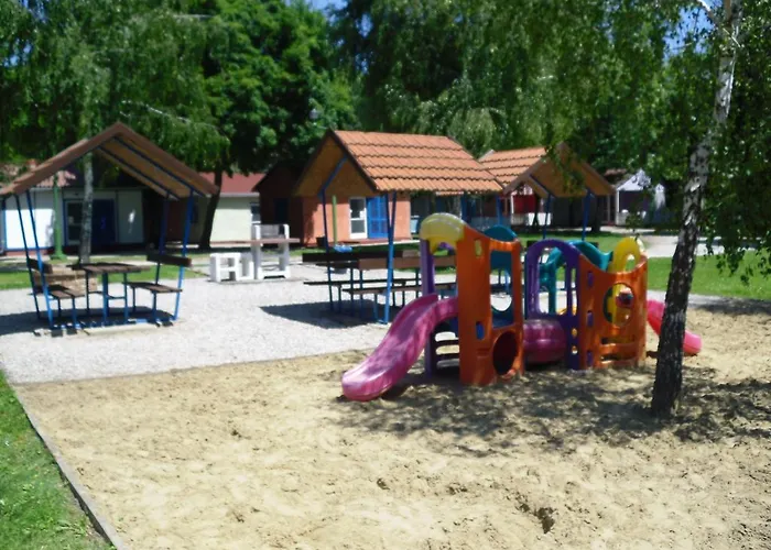 Tulipan Bungalow Camping Üdülőpark 3*