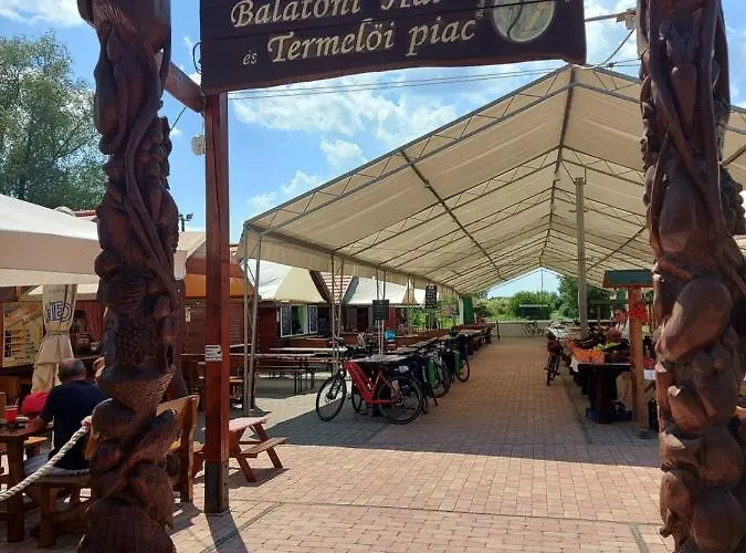 Tulipan Bungalow Camping 3* Денешдиаш