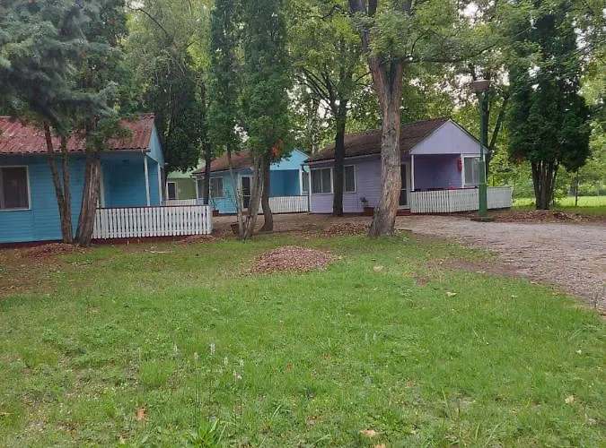 База отдыха Tulipan Bungalow Camping Денешдиаш