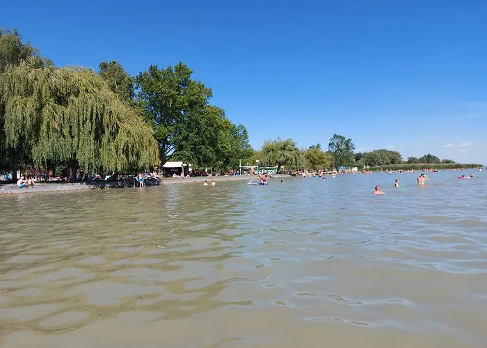 Üdülőpark Tulipan Bungalow Camping Gyenesdiás