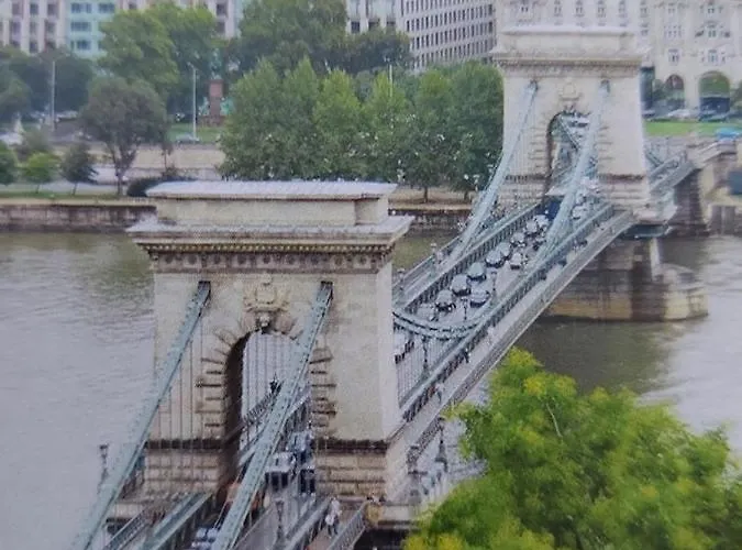 Tulipan Bungalow Camping Денешдиаш