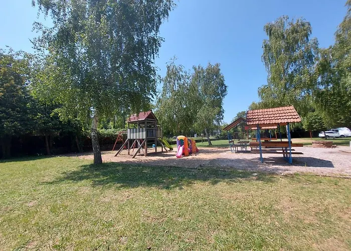 Tulipan Bungalow Camping Üdülőpark Gyenesdiás