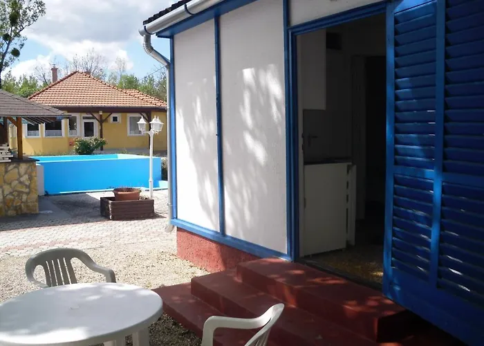 Tulipan Bungalow Camping 3*